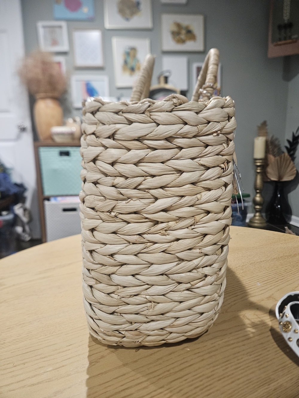 Bujibaja Woven Corn Husk & Raffia Tote Bag – Natural Straw - Picture 9 of 15